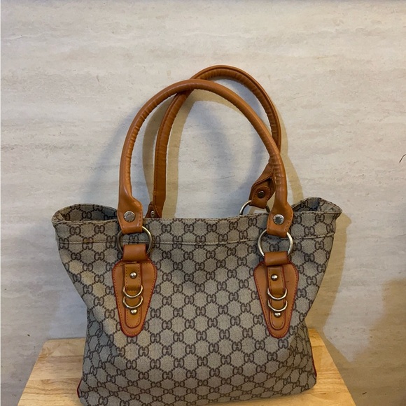 Elegant Brown and Tan Tote Bag - Picture 2 of 14